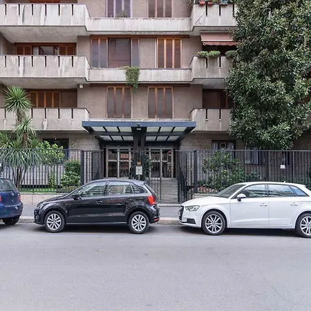 Hotel At - Dateo